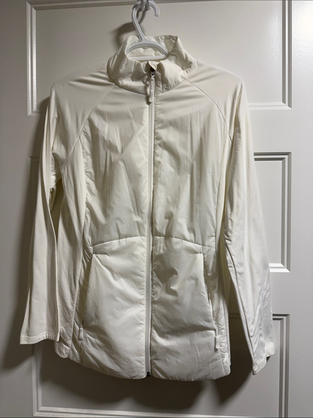 Kyodan Cream Lightweight Puffer Jacket